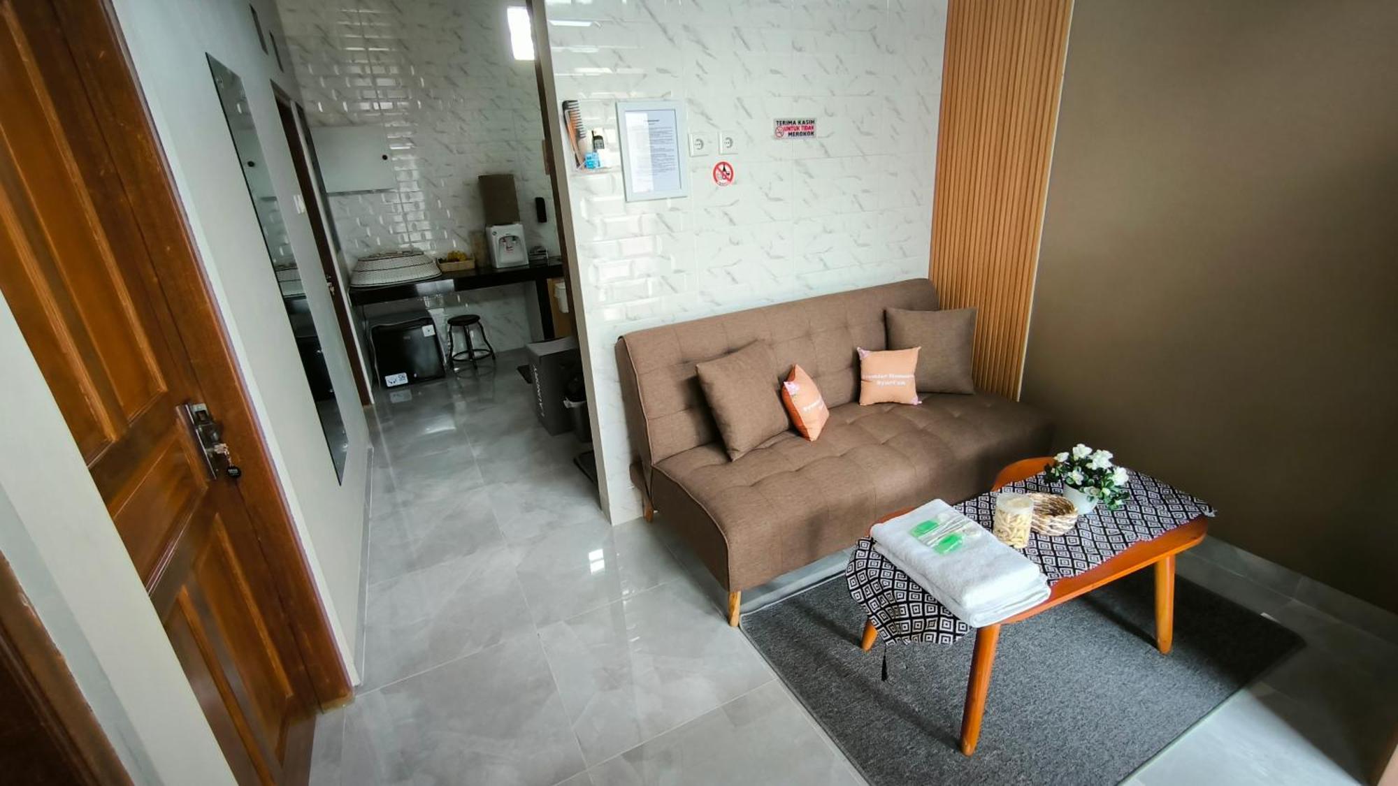 Premier Homestay Syariah Kalasan Exterior photo